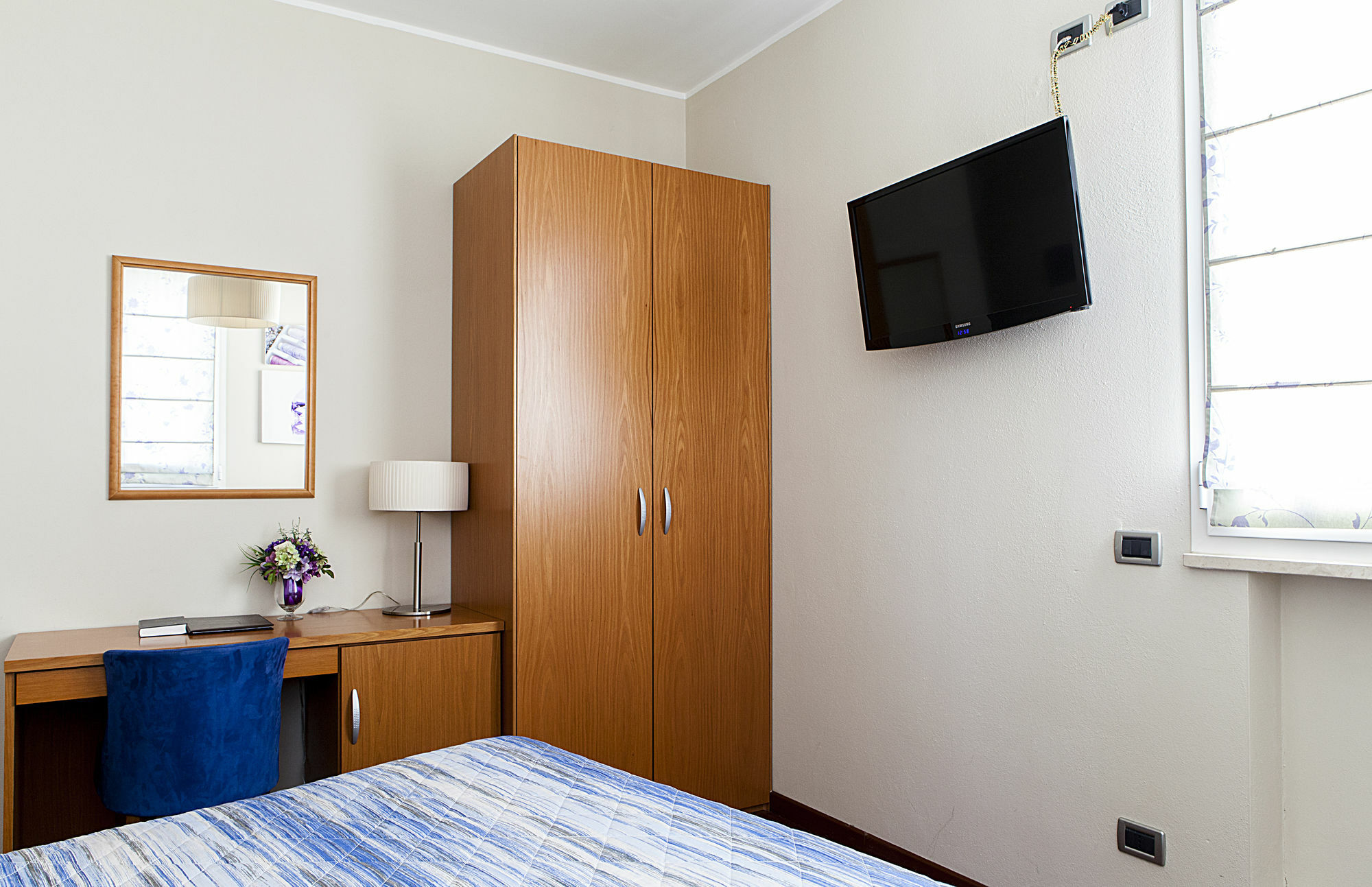 Santa Caterina Hotel Бергамо Екстериор снимка